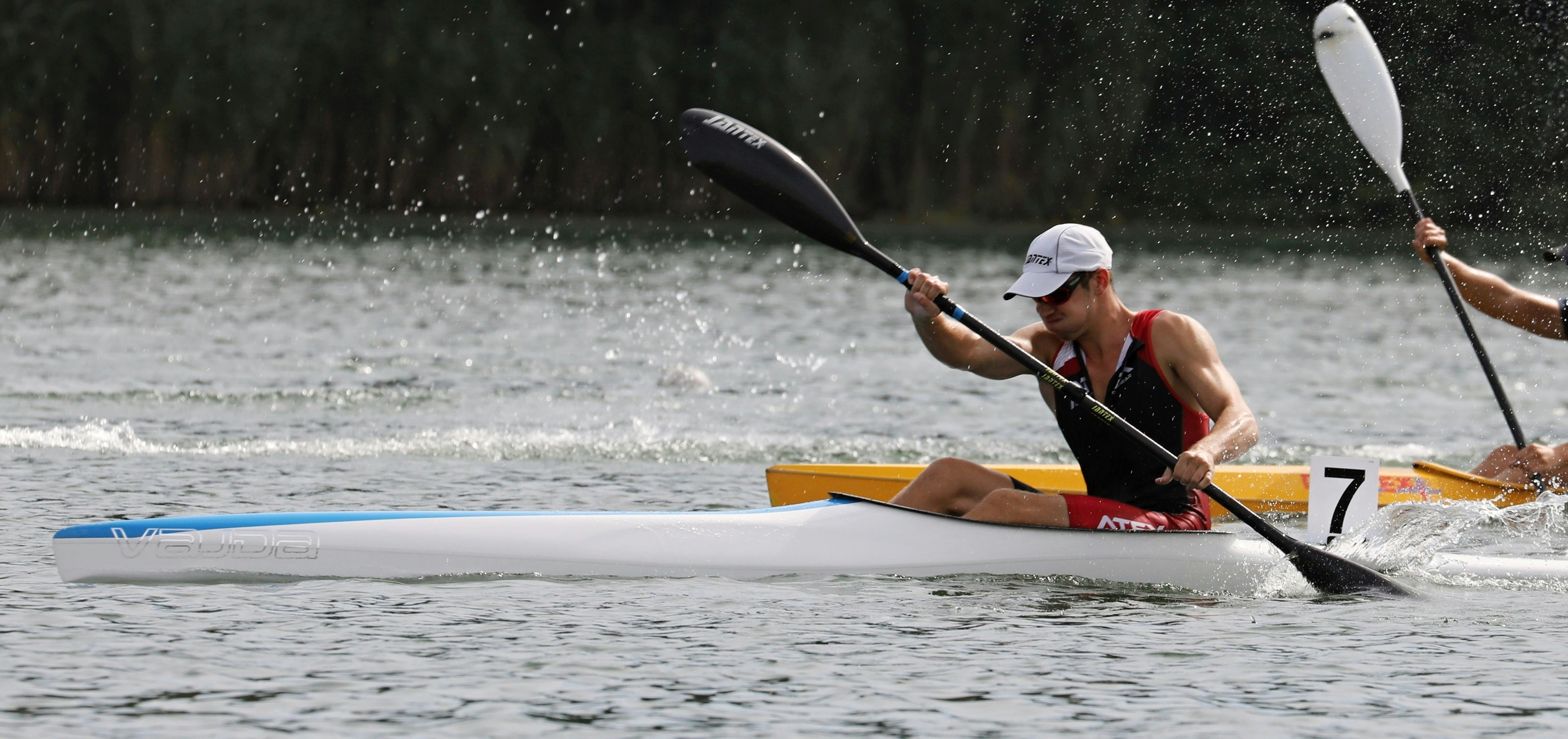 sports.items.kayakCanoe.title